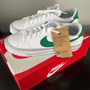 Nike court legacy green womens size 10.5
